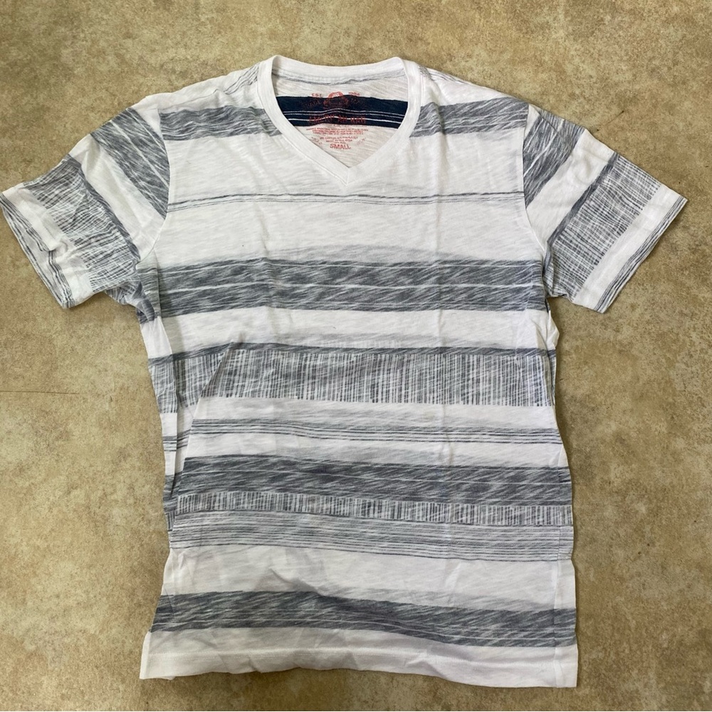 American Rag White and Gray Short Sleeve Tee
